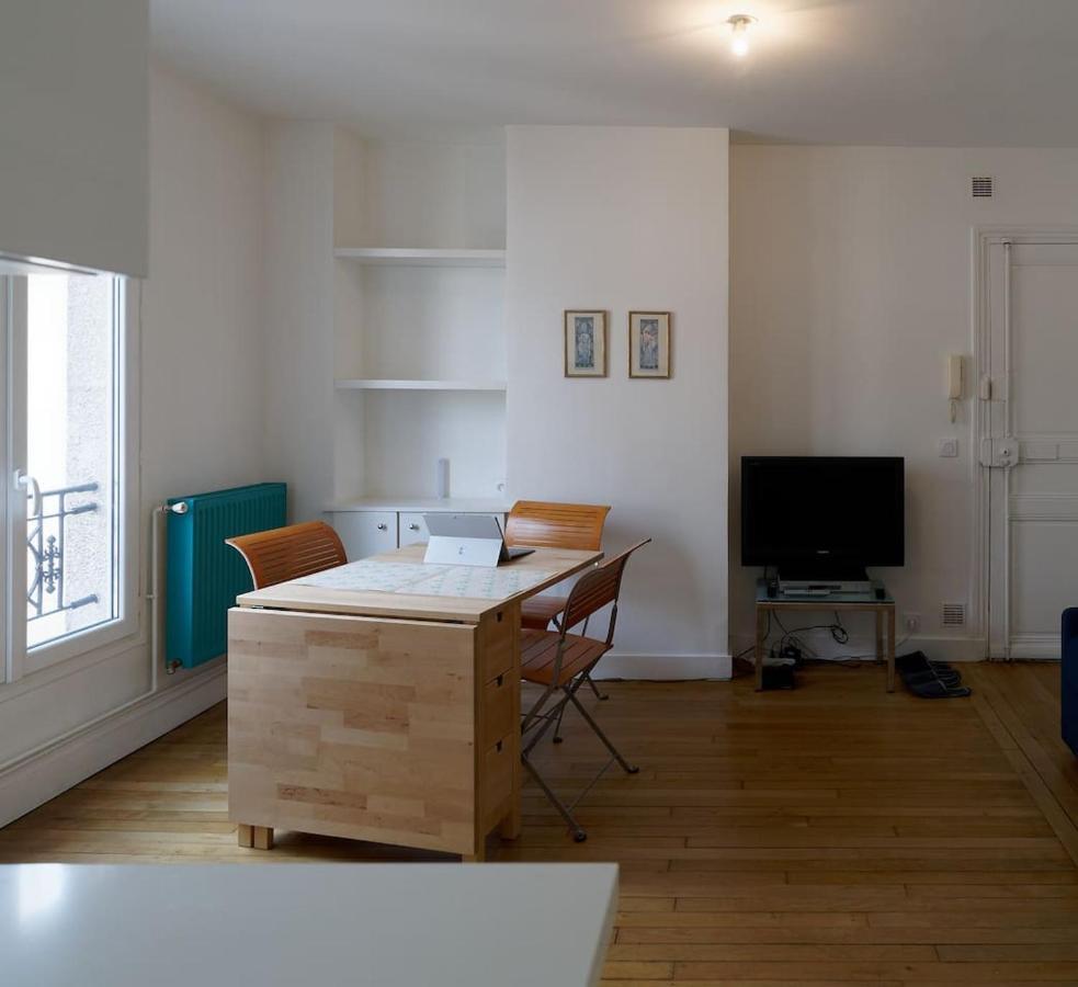 Quiet apartment near Montmartre Parijs Buitenkant foto